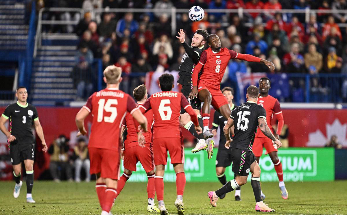 拜仁慕尼黑势不可挡,科隆陷入挣扎